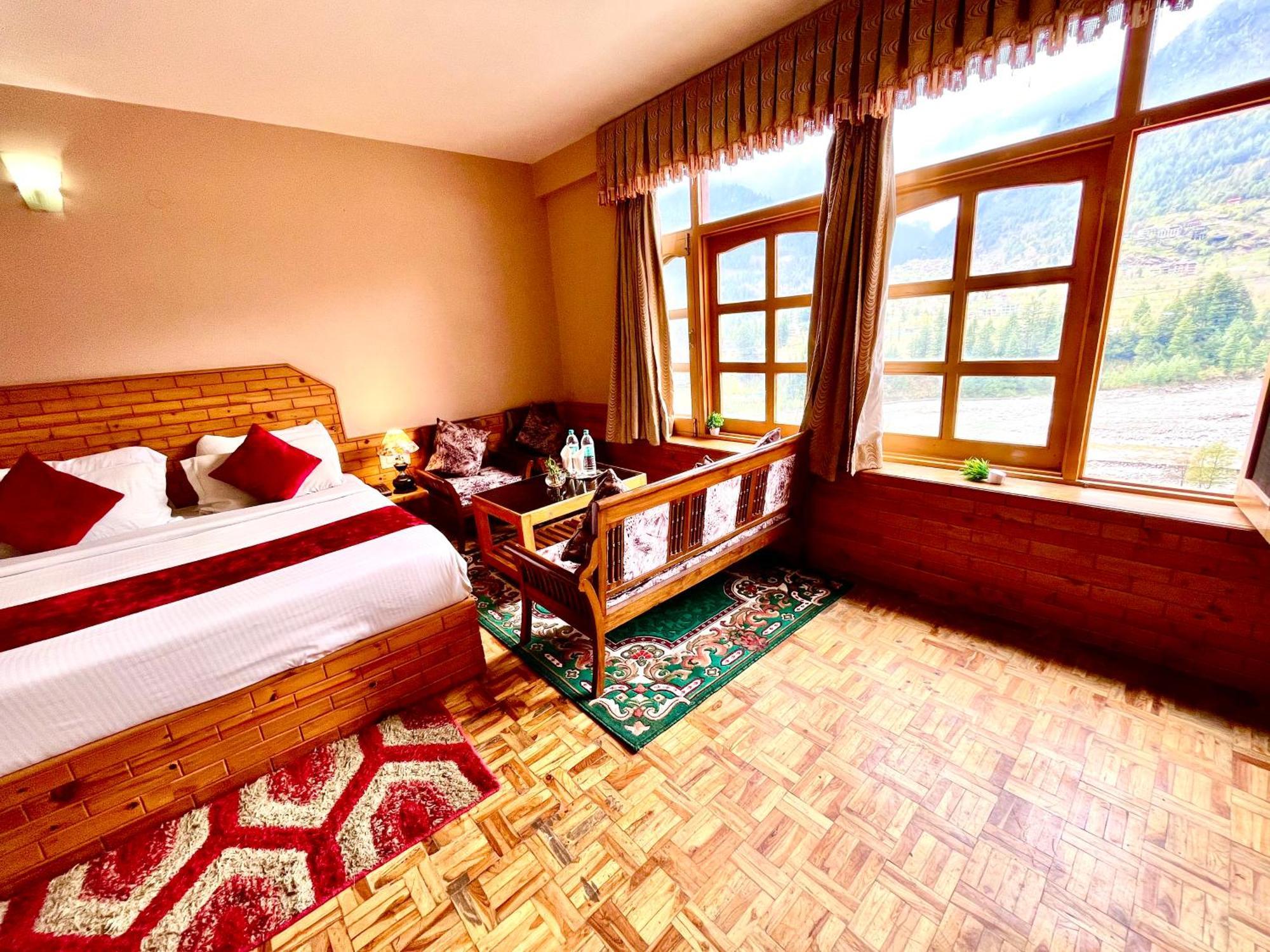 Snow Clad Riverview Hotel & Resort, Manali Eksteriør bilde