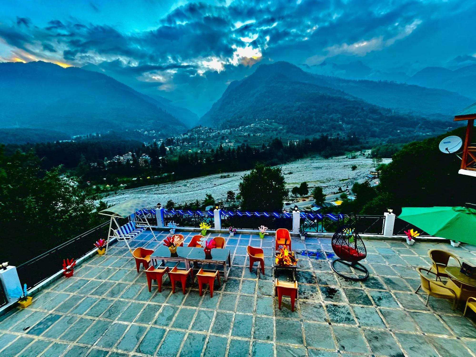 Snow Clad Riverview Hotel & Resort, Manali Eksteriør bilde