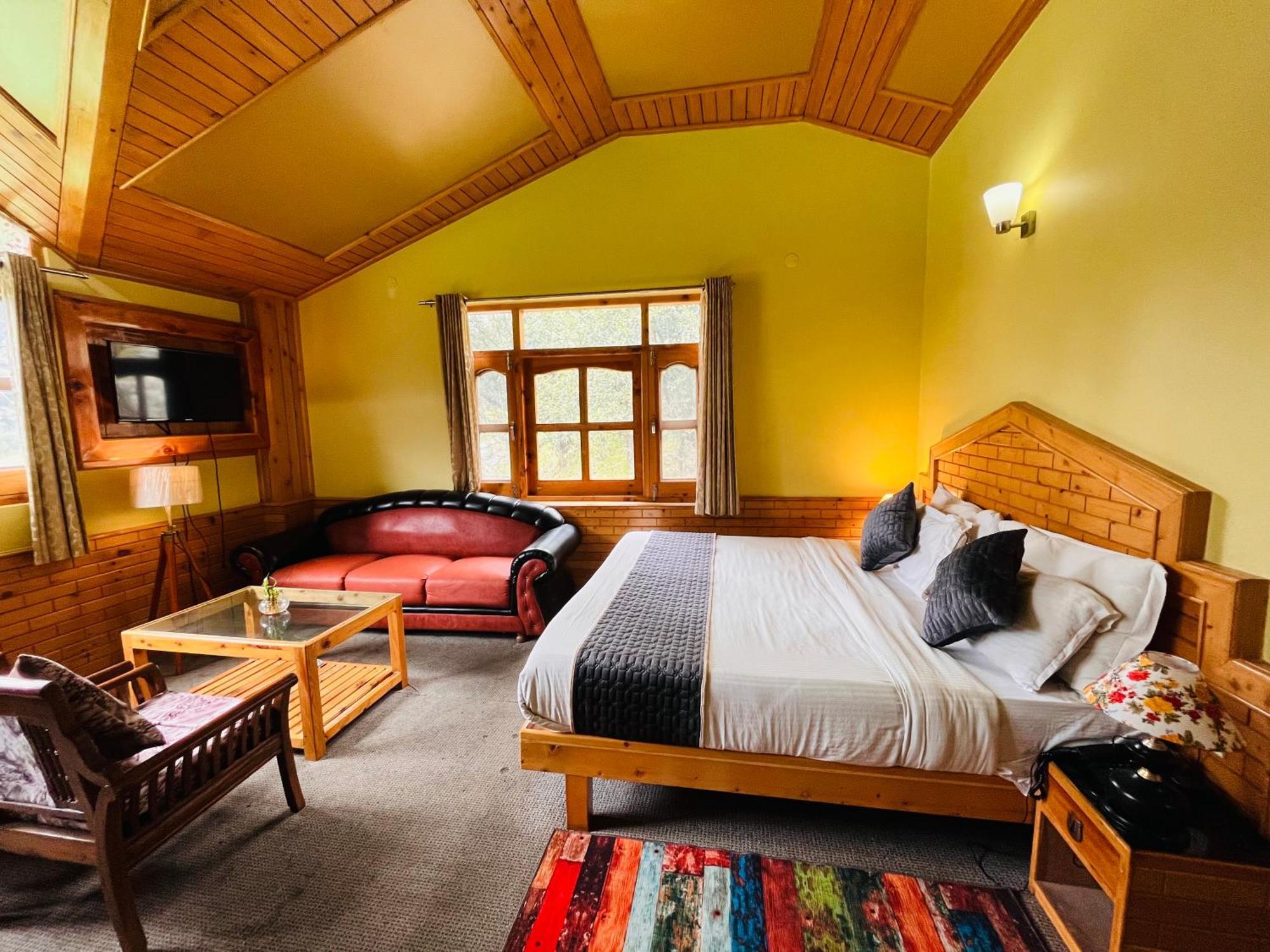 Snow Clad Riverview Hotel & Resort, Manali Eksteriør bilde