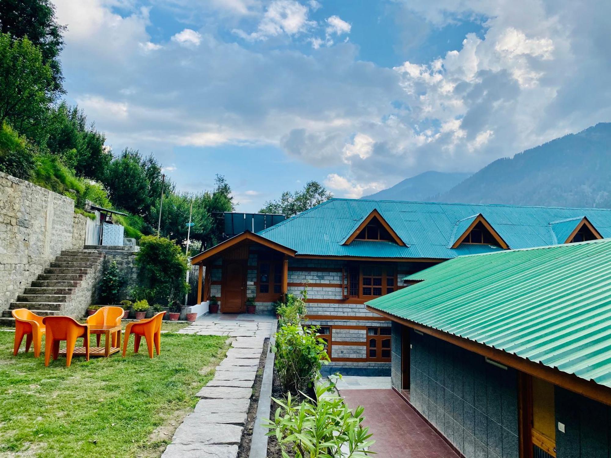 Snow Clad Riverview Hotel & Resort, Manali Eksteriør bilde