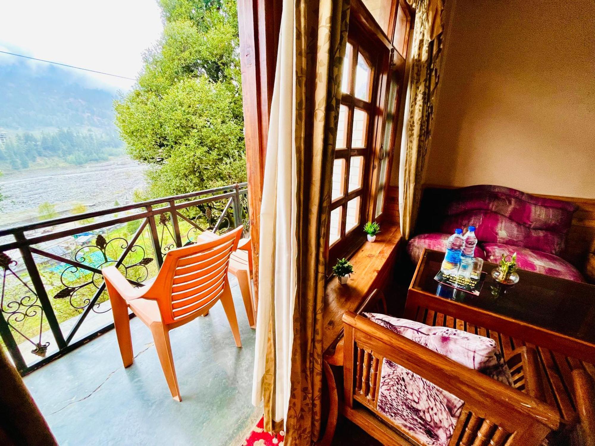 Snow Clad Riverview Hotel & Resort, Manali Eksteriør bilde