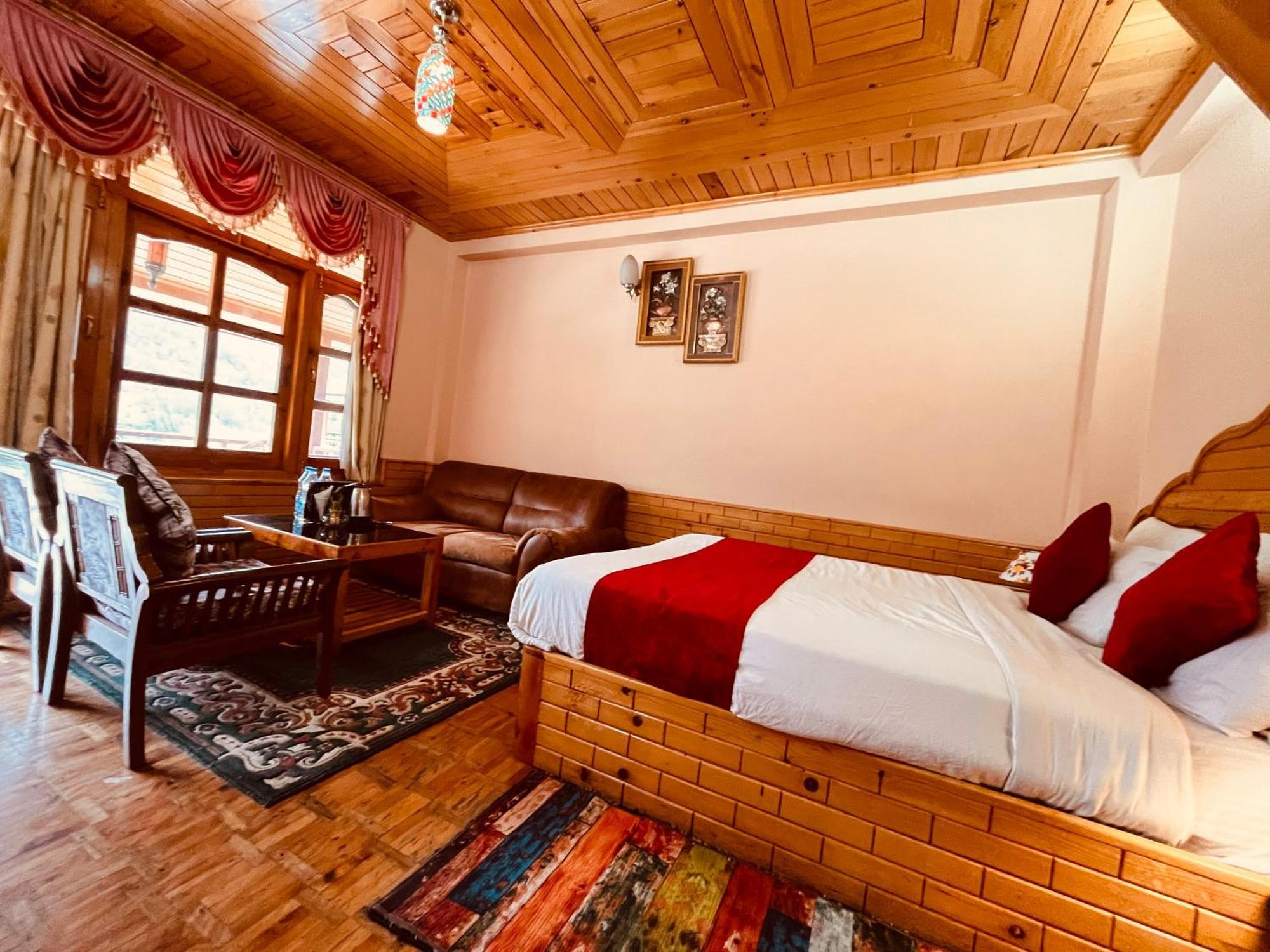 Snow Clad Riverview Hotel & Resort, Manali Eksteriør bilde